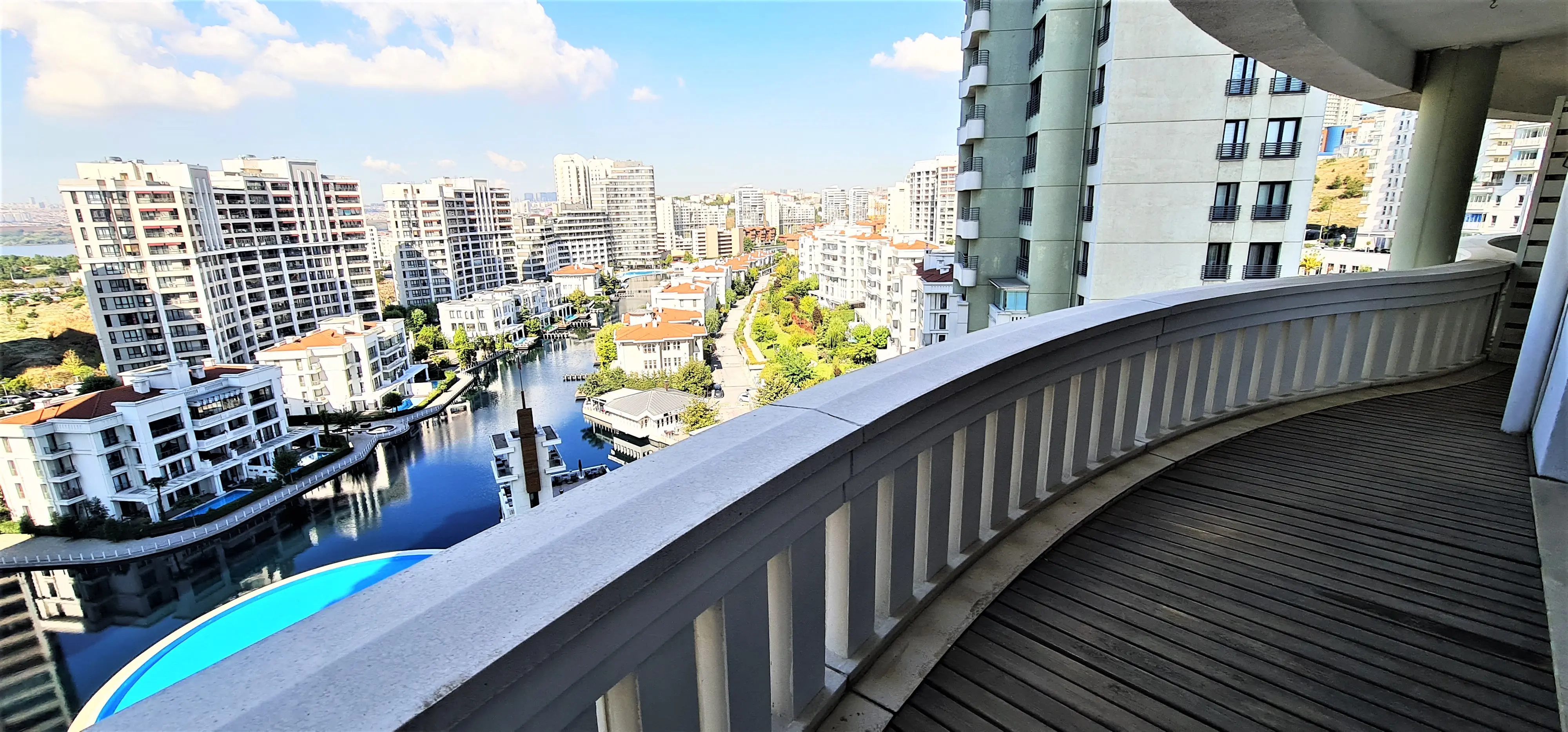 LUXURY NEW APARTMENT WITH PANORAMIC VIEW ON THE 9TH FLOOR ISTANBUL SARAYLAR.....